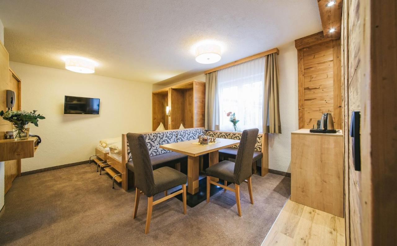 Arlen Lodge Hotel Inkl Premium Karte Im Sommer Sankt Anton am Arlberg Dış mekan fotoğraf