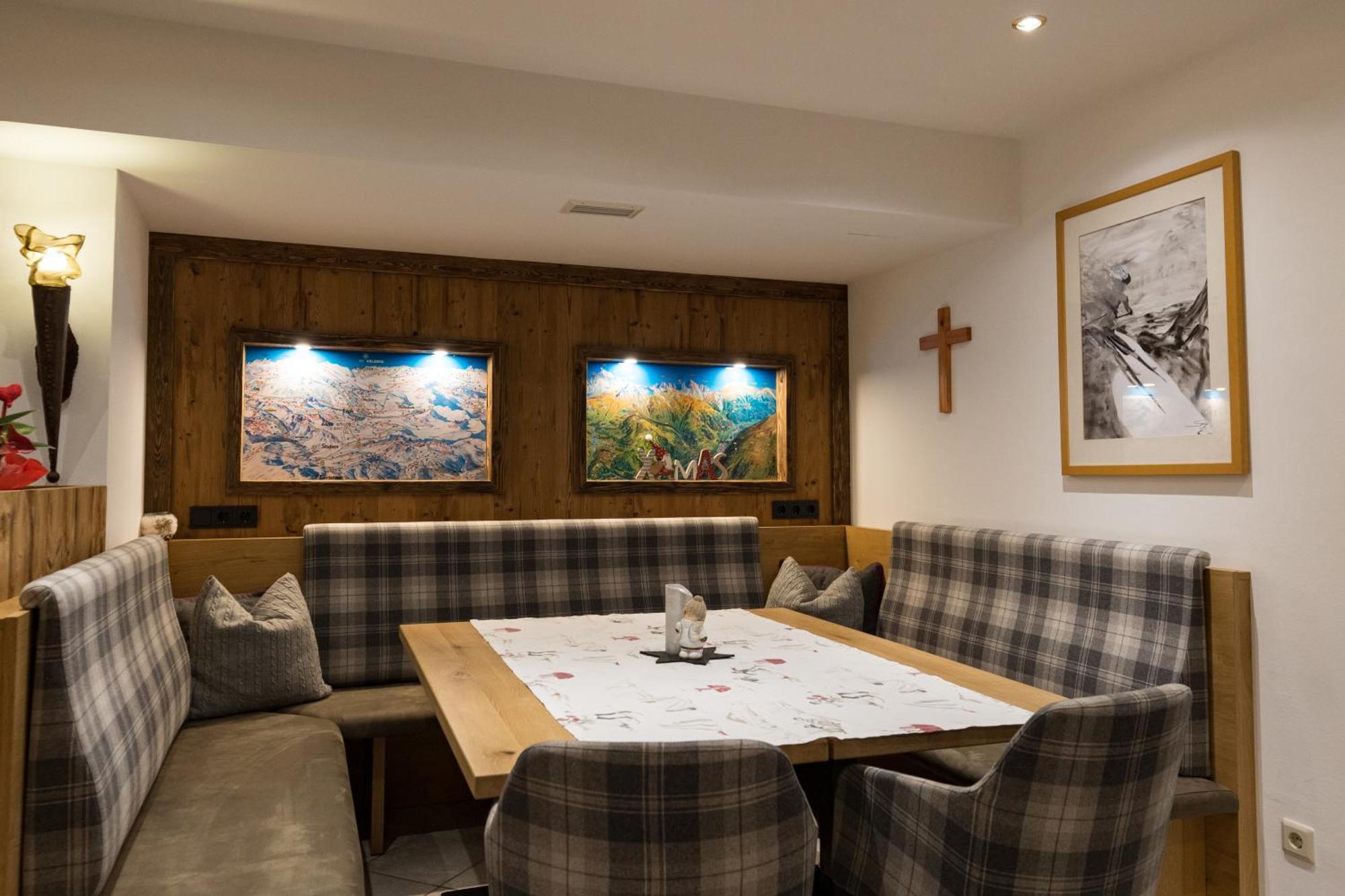 Arlen Lodge Hotel Inkl Premium Karte Im Sommer Sankt Anton am Arlberg Dış mekan fotoğraf
